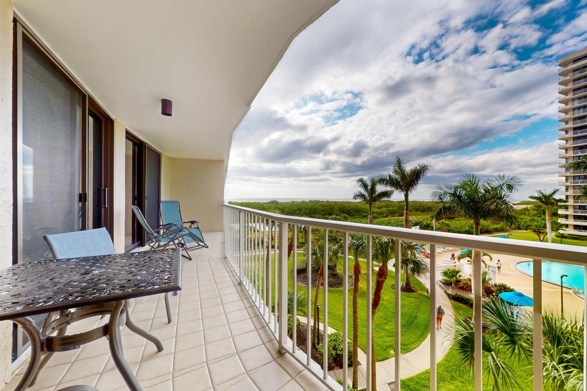 Crystal Waves Apartment Pulau Marco Luaran gambar